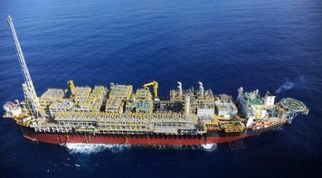 Parte da Petrobras pode ser privatizada, diz Bolsonaro