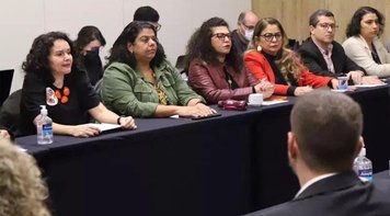 Bancos insistem em impor perdas à categoria e negociações não avançam