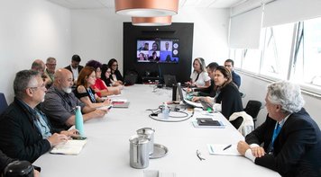 Em reunião com direção da empresa, empregados pedem fim da cultura do assédio na Caixa