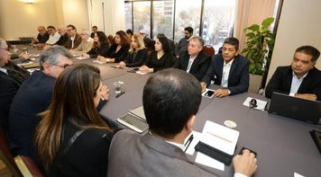 Fenaban não traz proposta; negociação continua terça 21 e só termina quando houver proposta decente 