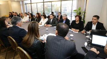 Mesmo com os lucros recordes, bancos se negam a dar garantia de emprego à categoria bancária