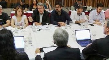 Caixa mantém intransigência na terceira rodada da negociação específica