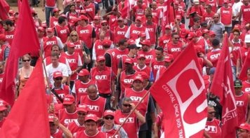 Nenhum direito a menos, rumo à greve geral!