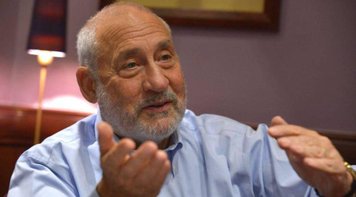 Joseph Stiglitz: “Warren Buffett paga menos impostos que a secretária dele”