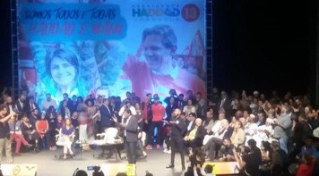 Fernando Haddad recebe apoio de 69 torcidas organizadas de futebol