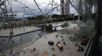 Centrais sindicais defendem democracia e exigem punição exemplar dos terroristas bolsonaristas 