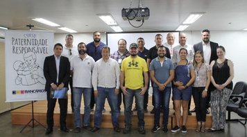 Paternidade Responsável: Sindicato certifica mais 12 bancários