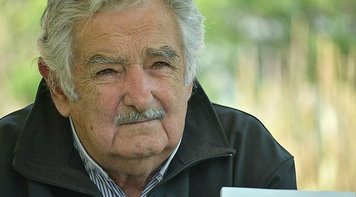 Mujica: 'Os únicos derrotados são os que baixam a cabeça'