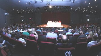 Bancários defendem unidade para fortalecer a greve, que continua