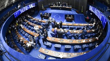 Senado corrige erro e bancos continuam proibidos de abrir aos sábados e feriados
