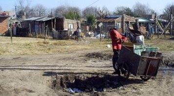 Desigualdade aumenta, com queda de quase 40% na renda da metade mais pobre da população