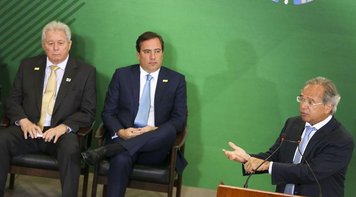 Em posse, novos presidentes dos bancos públicos confirmam intenção de privatizar