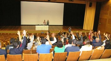 Bancários da Poupex aprovam proposta de acordo coletivo