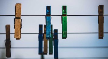 Bolsonaro condena trabalhador doméstico a ficar sem aposentadoria