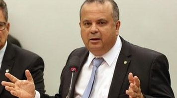 REFORMA DA PREVIDÊNCIA:  Governo quer idade mínima de 65 anos para homens e 62 para mulheres