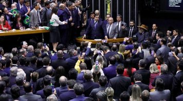 Veja como foi o voto de cada deputado federal sobre a reforma da Previdência