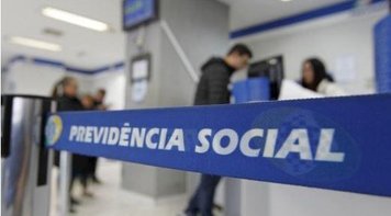 R$ 890 bilhões da reforma da Previdência...