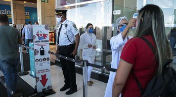 Brasil faz tudo errado e pode ser tornar 1º no mundo em casos de Covid-19, diz ex-ministro