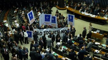 Um ano de vigência da reforma trabalhista: nada a comemorar