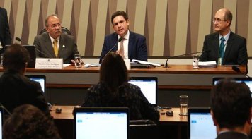 Caixa continua com gestão exclusiva do FGTS, decide Comissão Mista do Congresso Nacional