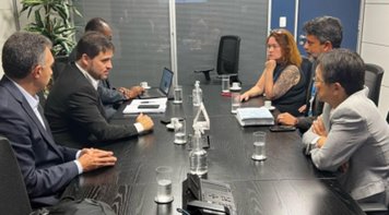 Representantes dos empregados cobram de vice-presidentes combate ao assédio e melhorias no Saúde Caixa