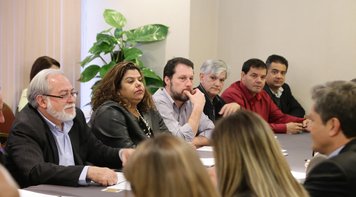 Bancários reivindicam da Fenaban compromisso de que respeitará direitos ameaçados pelas reformas