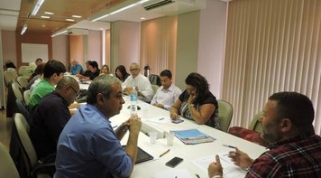 Reunião com secretários-gerais das Federações e Sindicatos que compõem o Comando Nacional debate organização dos Congressos