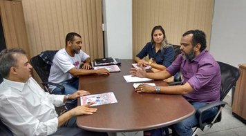 Bancários e trabalhadores dos Correios vão unir forças por mais conquistas e garantia de direitos