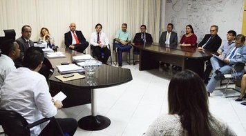 Bancários afirmam à Secon que Lei das filas é incompatível com as demissões