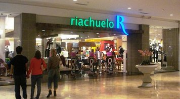 Riachuelo é acusada pelo MP por usar terceirização para precarizar trabalhadores