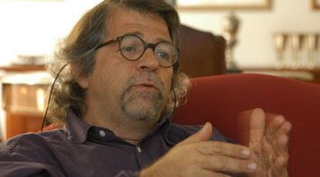 'Na escravidão o trabalhador era vendido. Na terceirização, é alugado', diz Ricardo Antunes