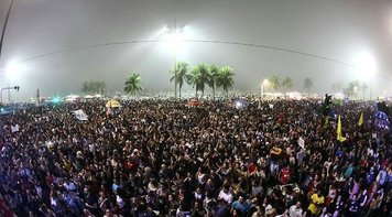 Ato no Rio reúne mais de 100 mil pessoas pelas Diretas Já