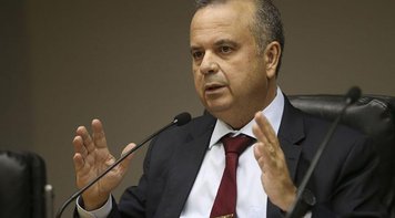 Governo forma grupo para discutir ‘liberdade’ sindical e exclui trabalhadores