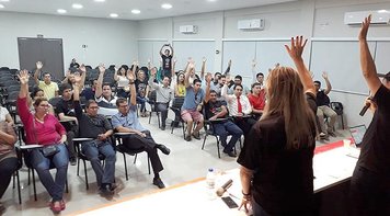 Bancários dizem ‘Não’ à proposta dos banqueiros e aprovam paralisação de duas horas na sexta, 10