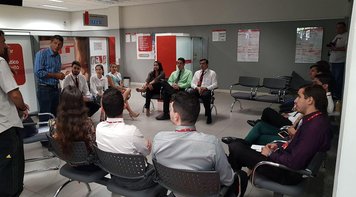 Bancários fazem protestos em todo o  país contra violações e ataques do banco Santander 