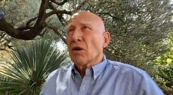 Coronavírus: Sebastião Salgado apela ao STF para que expulse invasores de terras indígenas