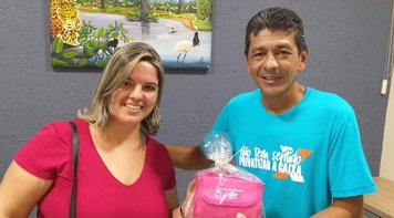 Seeb/MT presenteia Bancárias pelo Dia Internacional das Mulheres