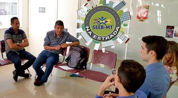 Sindicato visita bancários e bancárias de Paranatinga