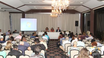 Bancários se mobilizam em defesa dos fundos de pensão e dos bancos públicos