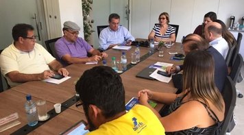 Seminário e criação de Frente Parlamentar vão intensificar luta em defesa de empresas públicas