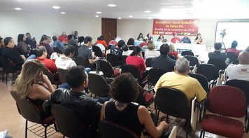 Seminário de Saúde propõe criar redes de indignação para impedir adoecimento do trabalhador