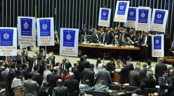 Bancos pressionam senadores. Bancários devem ampliar pressão para barrar contrarreformas