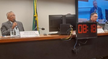 Sérgio Trindade pede fim das demissões e negociação com o Basa em audiência pública na Câmara dos Deputados
