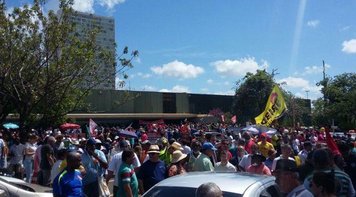 Servidores públicos federais e MTST se unem contra o golpismo