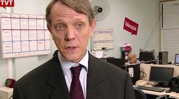 Frente pela democracia deve ser feita pela sociedade, diz André Singer