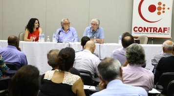 “Sociedade tem que se mobilizar contra avanço do liberalismo econômico”, alertou Requião