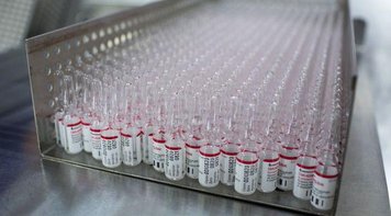 Câmara autoriza estados e municípios a comprarem vacinas; iniciativa privada fica de fora