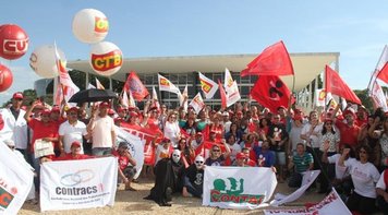 Julgamento da ação que libera a terceirização é adiado no STF