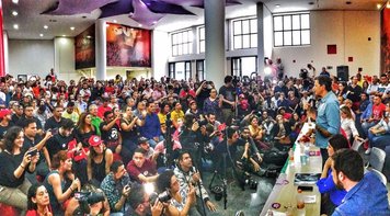 'É a causa da nossa vida. É a liberdade que está em jogo', diz Haddad na CUT