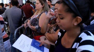 Desemprego cai para 11,6%, mas empregos são precários e salários são baixos